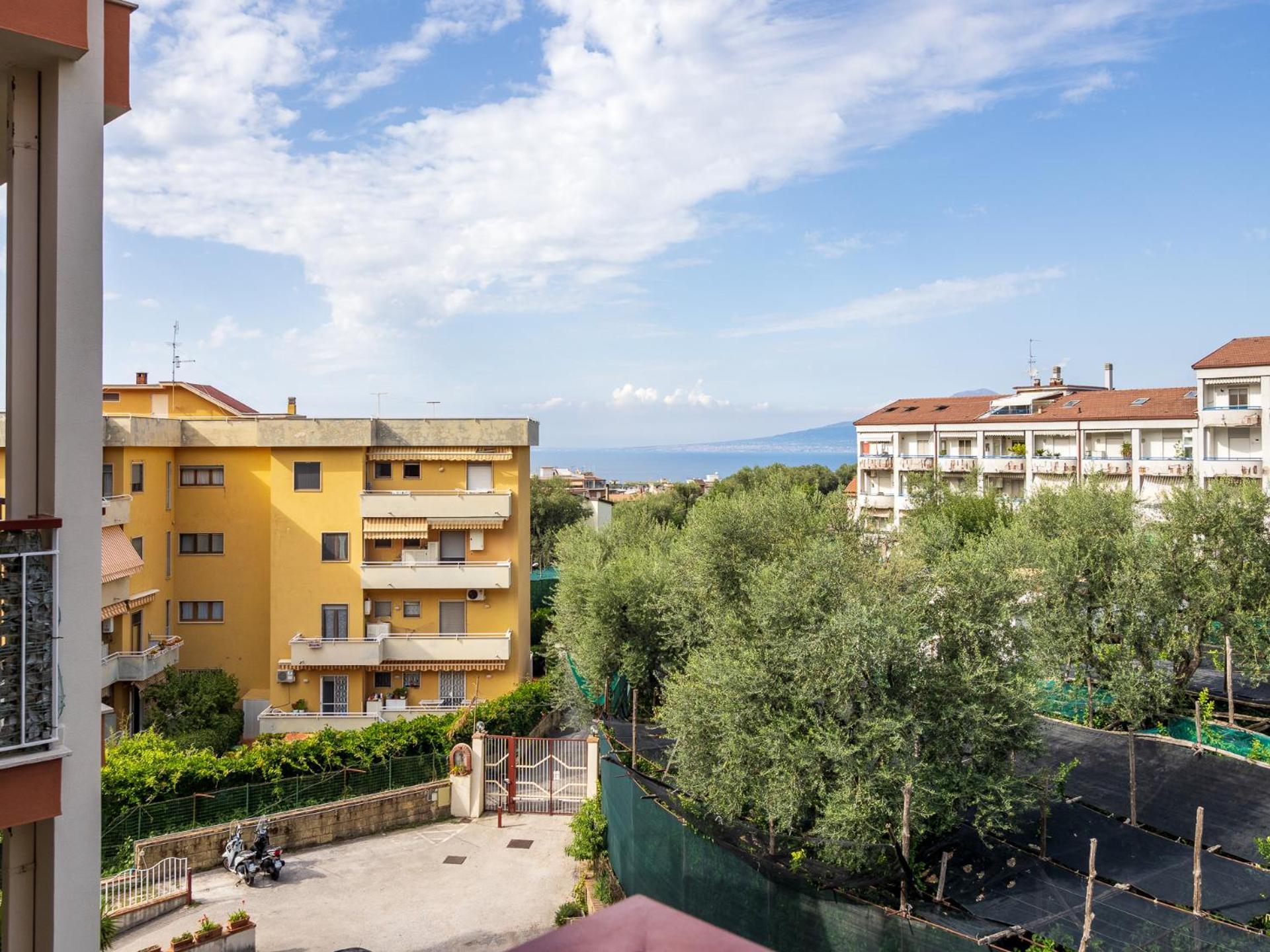 Appartamento Casa Nonno Angelo Sorrento - Free parking - Seaview Esterno foto